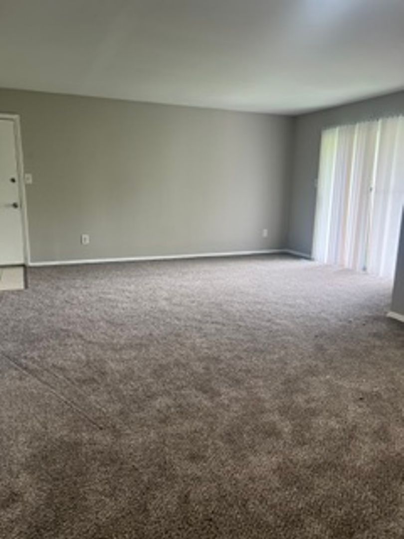 Baltimore Apartment: 5600-5601 Leiden Road