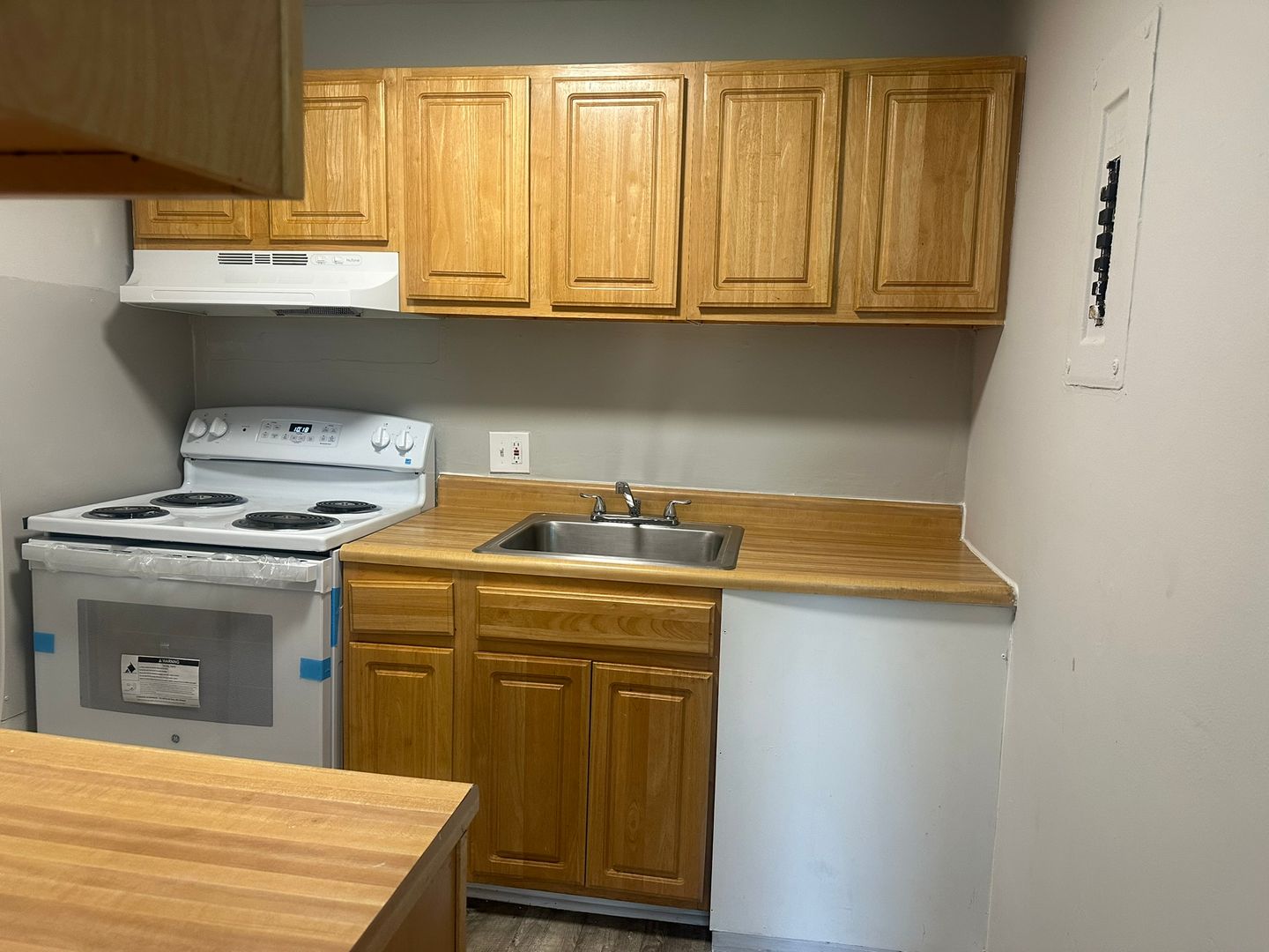 Baltimore Apartment: 5700-5706 Radecke