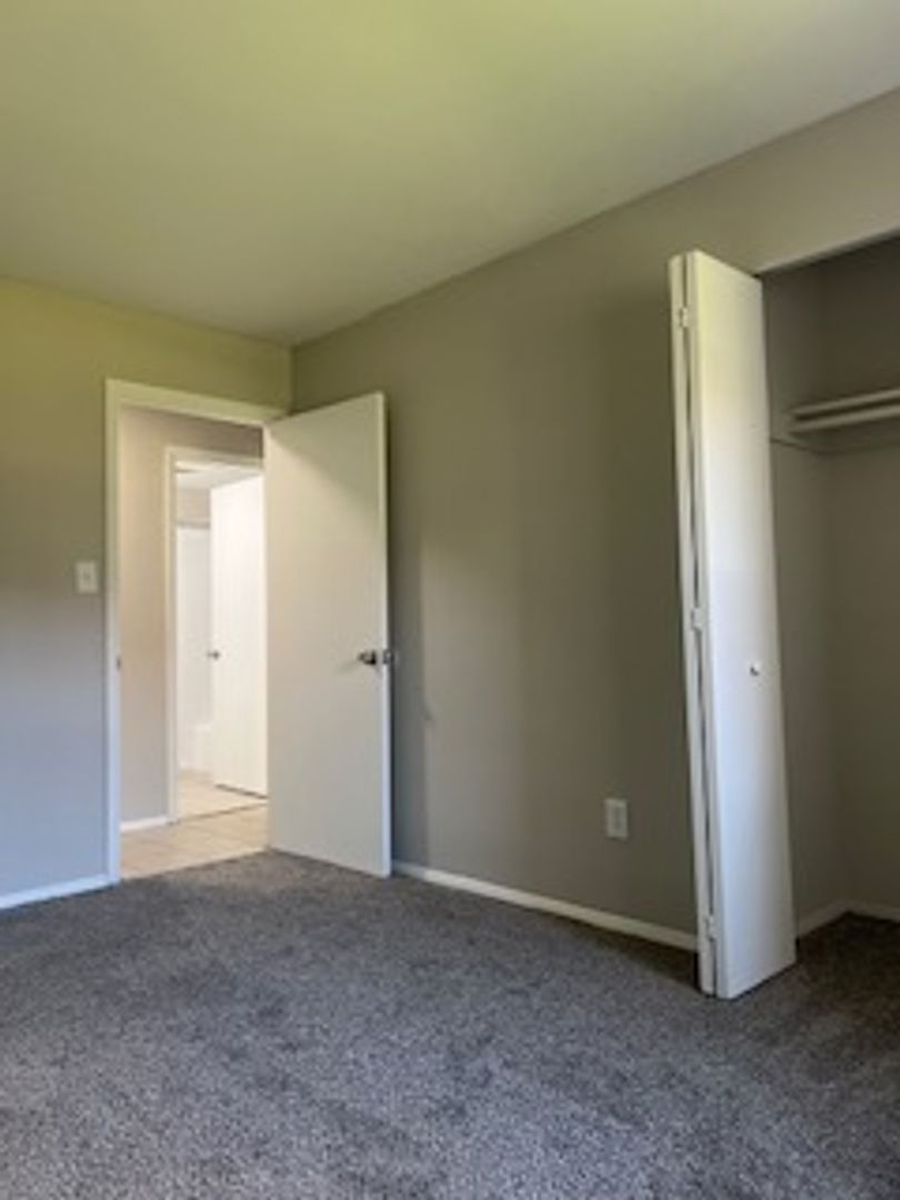 Baltimore Apartment: 5600-5601 Leiden Road