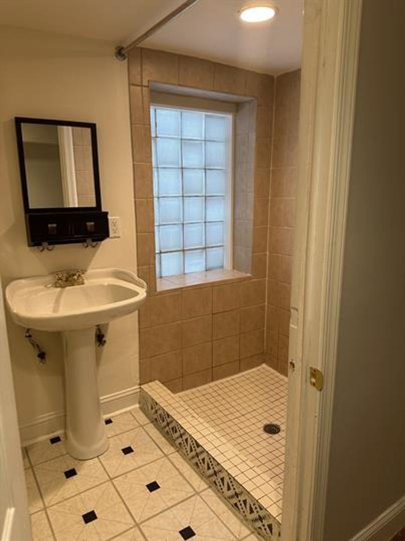 Baltimore Apartment: 1622 North Calvert Street