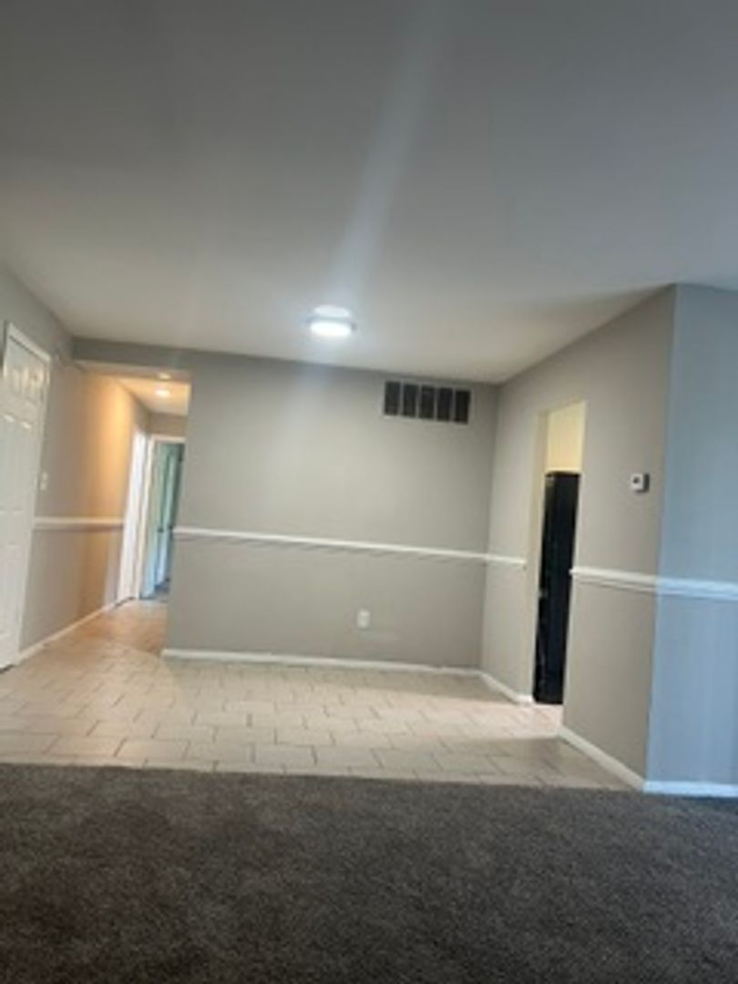 Baltimore Apartment: 5306-5308 Hamilton Avenue