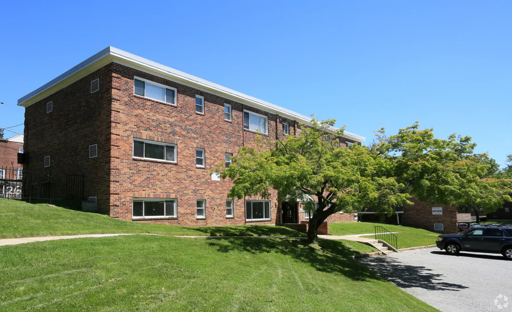 Baltimore Apartment: 4101-4212 St. Georges Avenue