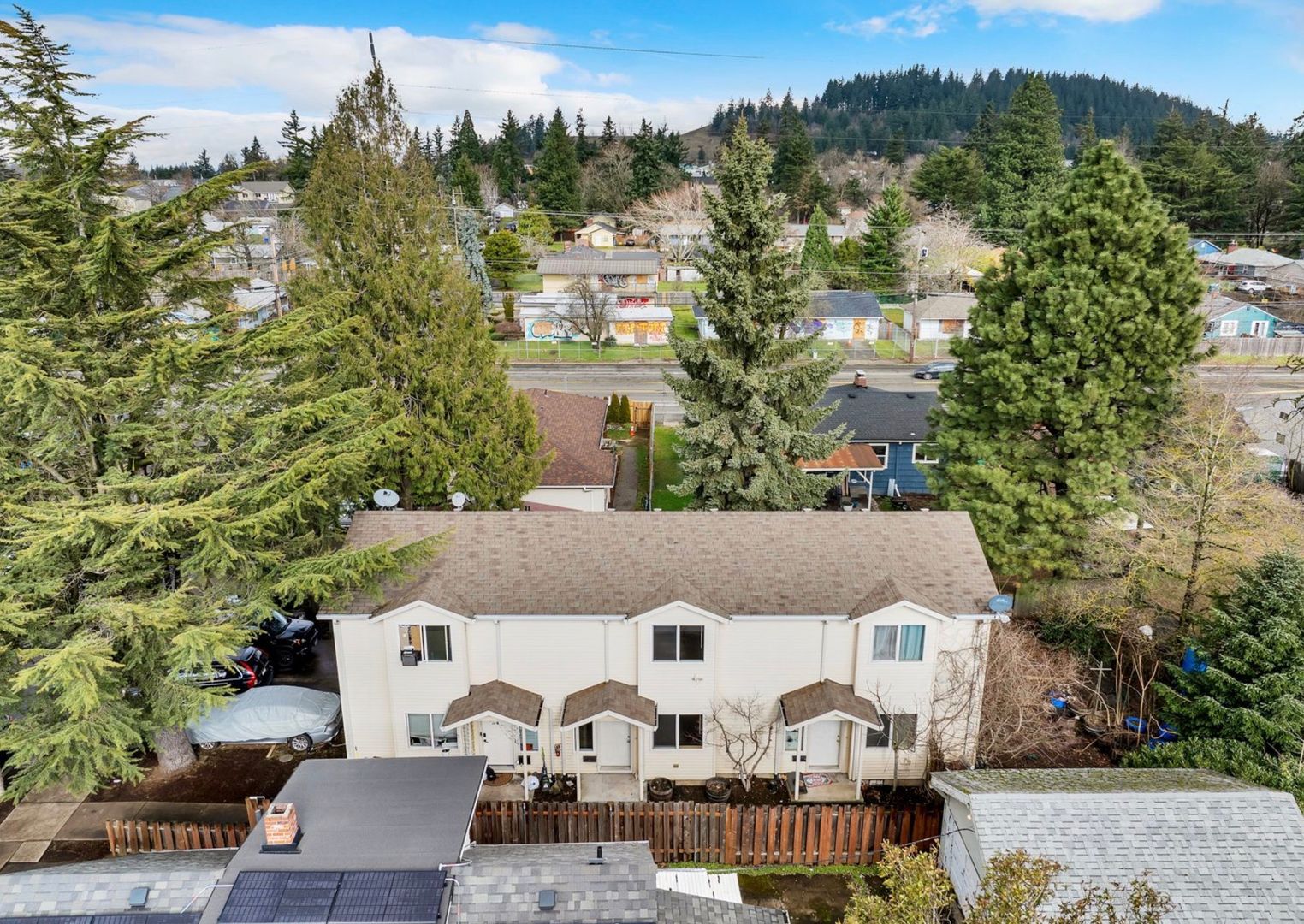 Portland Apartment: 4518 SE 99th Ave