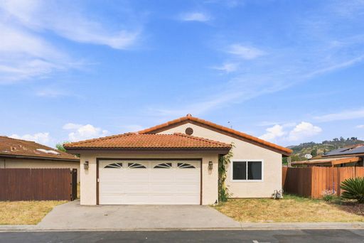 Bright & Energy-Efficient 3-Bedroom Home in Orange Glen Estates – photo 1