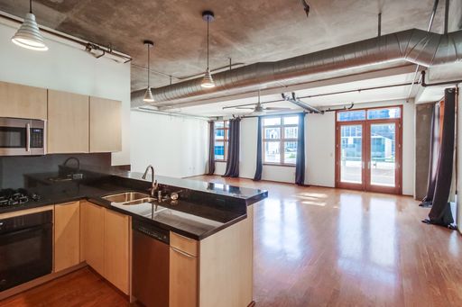 Bright & Open Loft-Style Home in the Heart of Downtown San Diego – photo 1