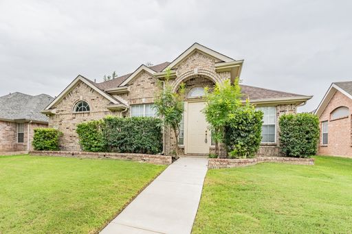 KELLER ISD! LARGE and WELL MAINTAINED 4/2/2 – photo 1