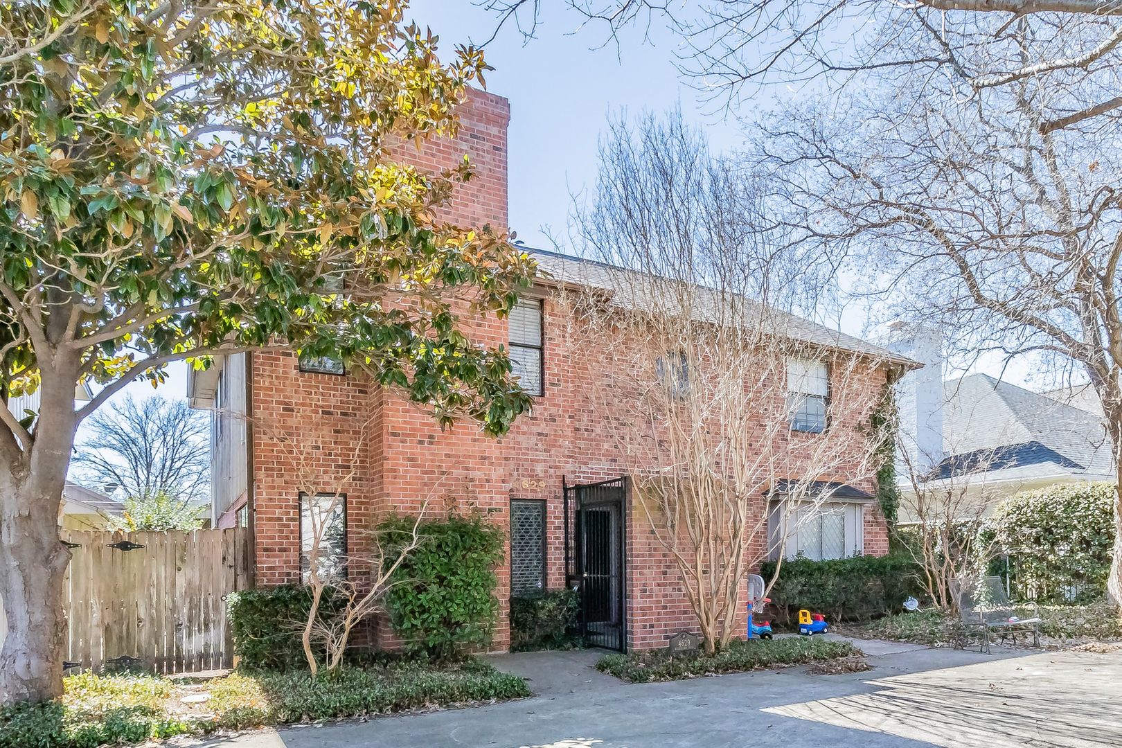 Fort Worth House: 4629 Washburn