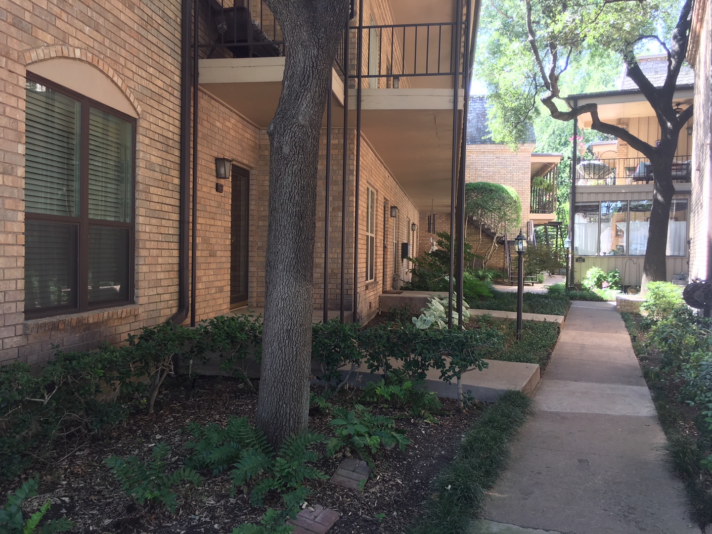 Fort Worth House: 4312 Bellaire Dr. S. #127
