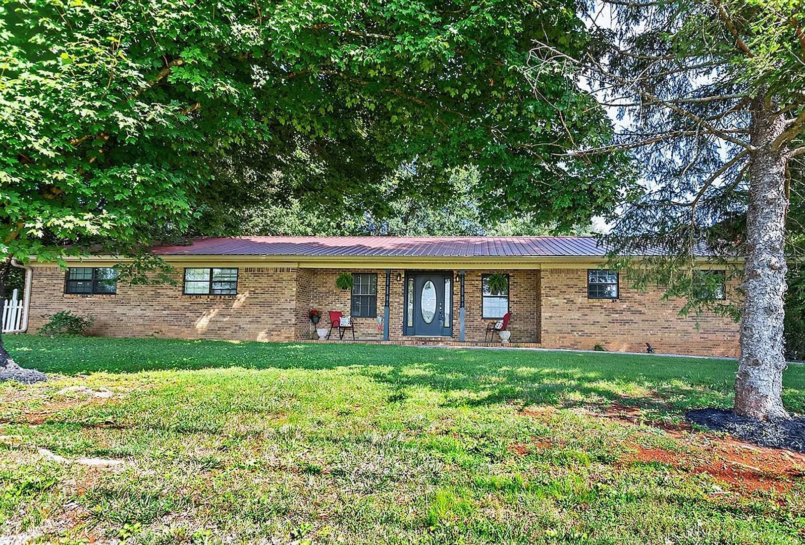 Cleveland House: 4750 Michigan Ave Rd NE