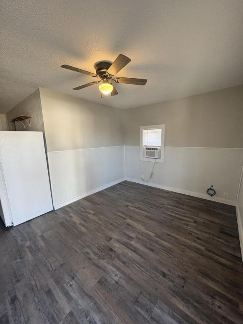 Cleveland Apartment: 1610 Chippewa Ave SE