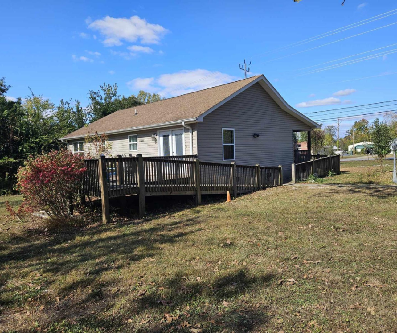 Chattanooga House: 8104 Igou Gap Rd