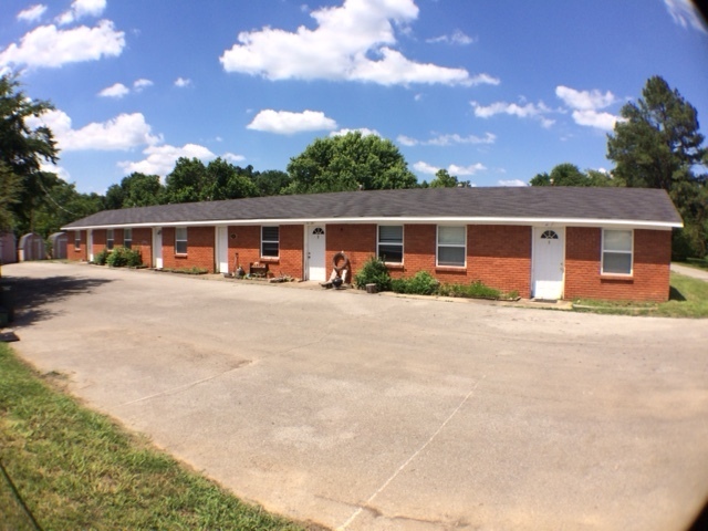 Fayetteville Apartment: 4080 E. Huntsville Road
