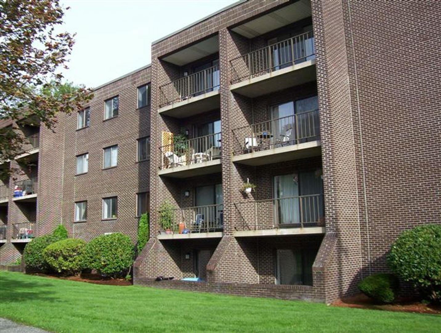 Stoneham Apartment: 30 Pomeworth Street