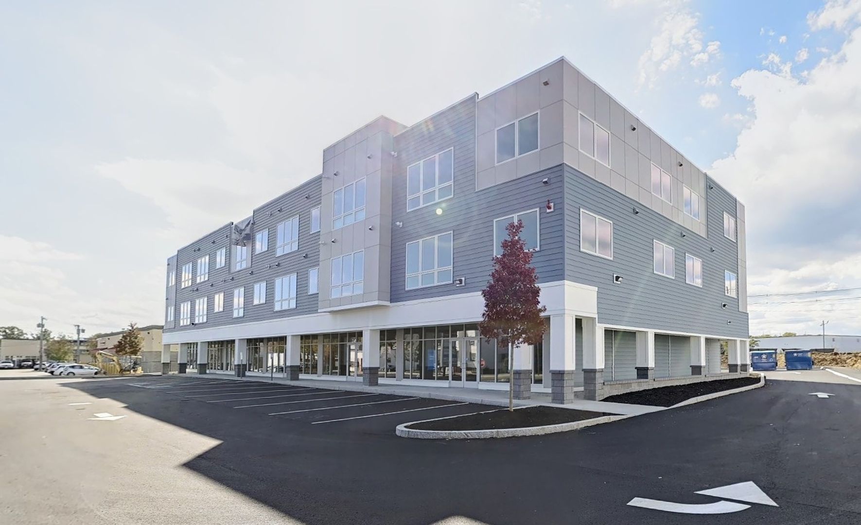 Salem Apartment: 136 Canal Street