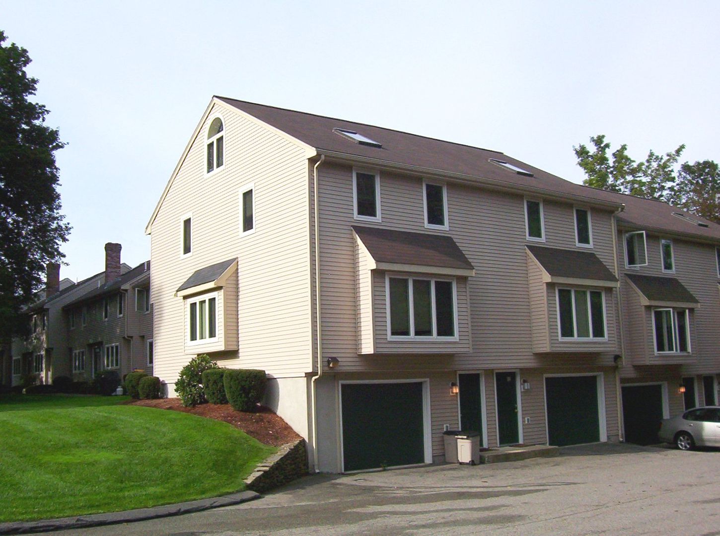Stoneham Apartment: 48 Pleasant Street