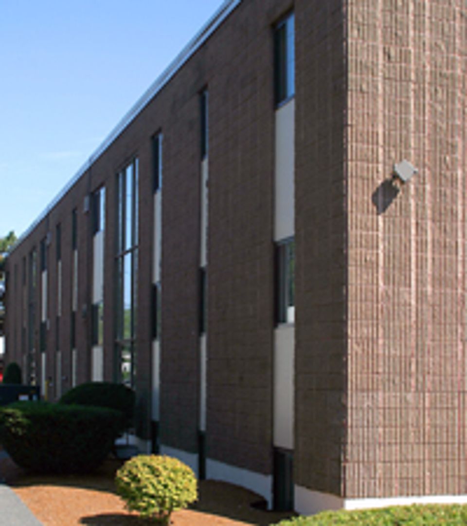 Lynn Apartment: 550 Walnut Street