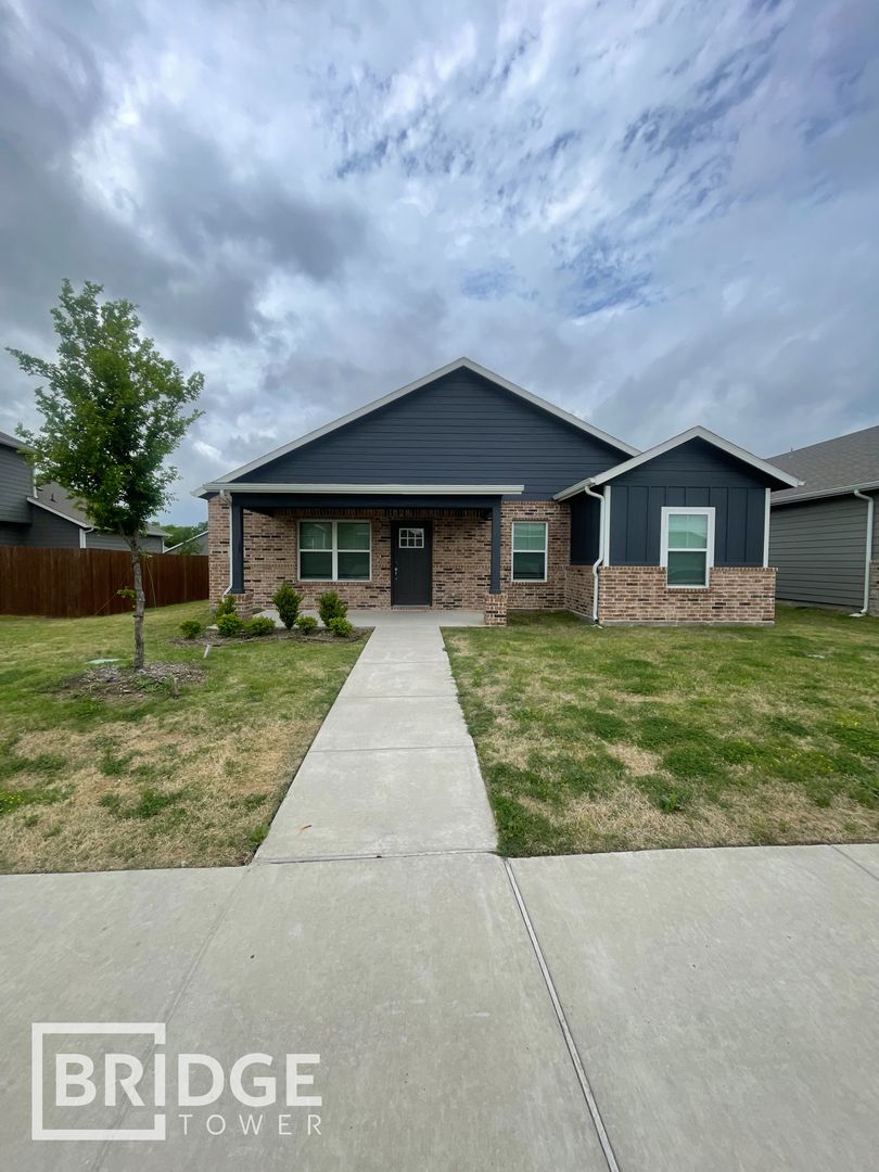 Forney House: 4012 Dayton Drive