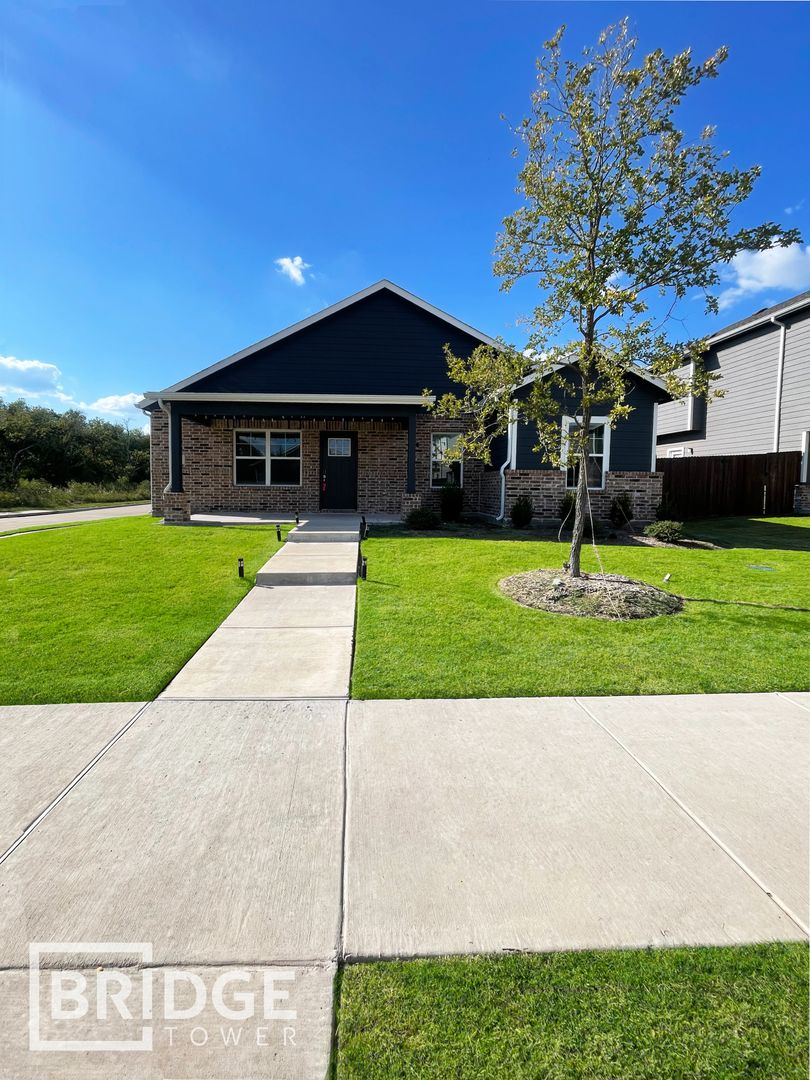 Forney House: 4432 Lassen Trail