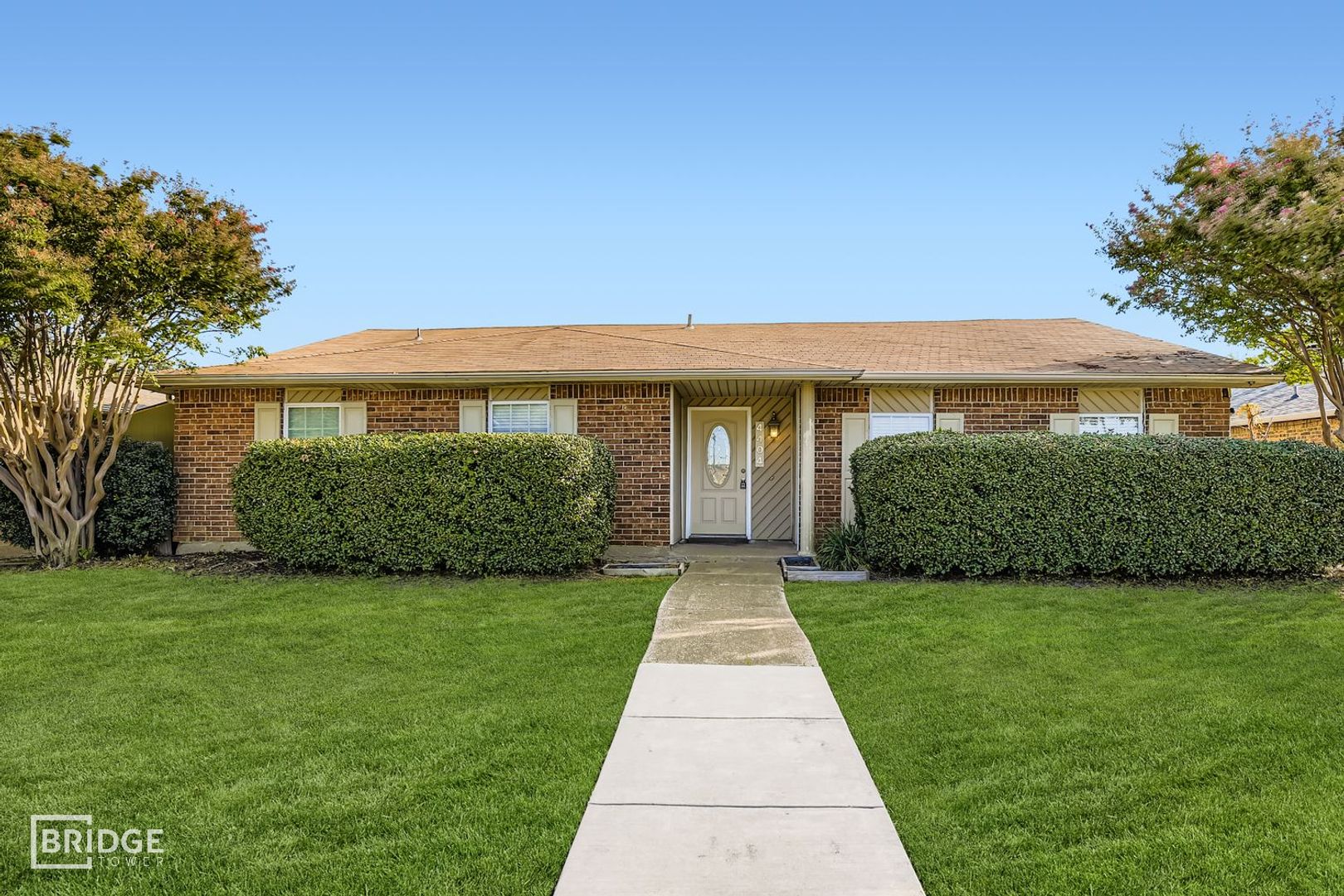 The Colony House: 4404 Augusta Street
