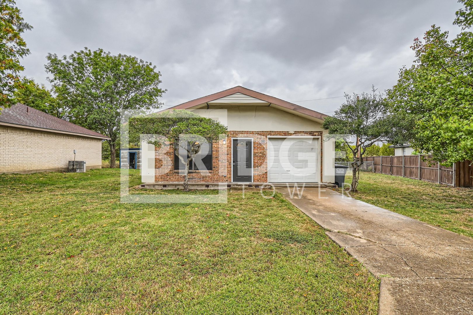 Princeton House: 806 Prairie Creek Drive