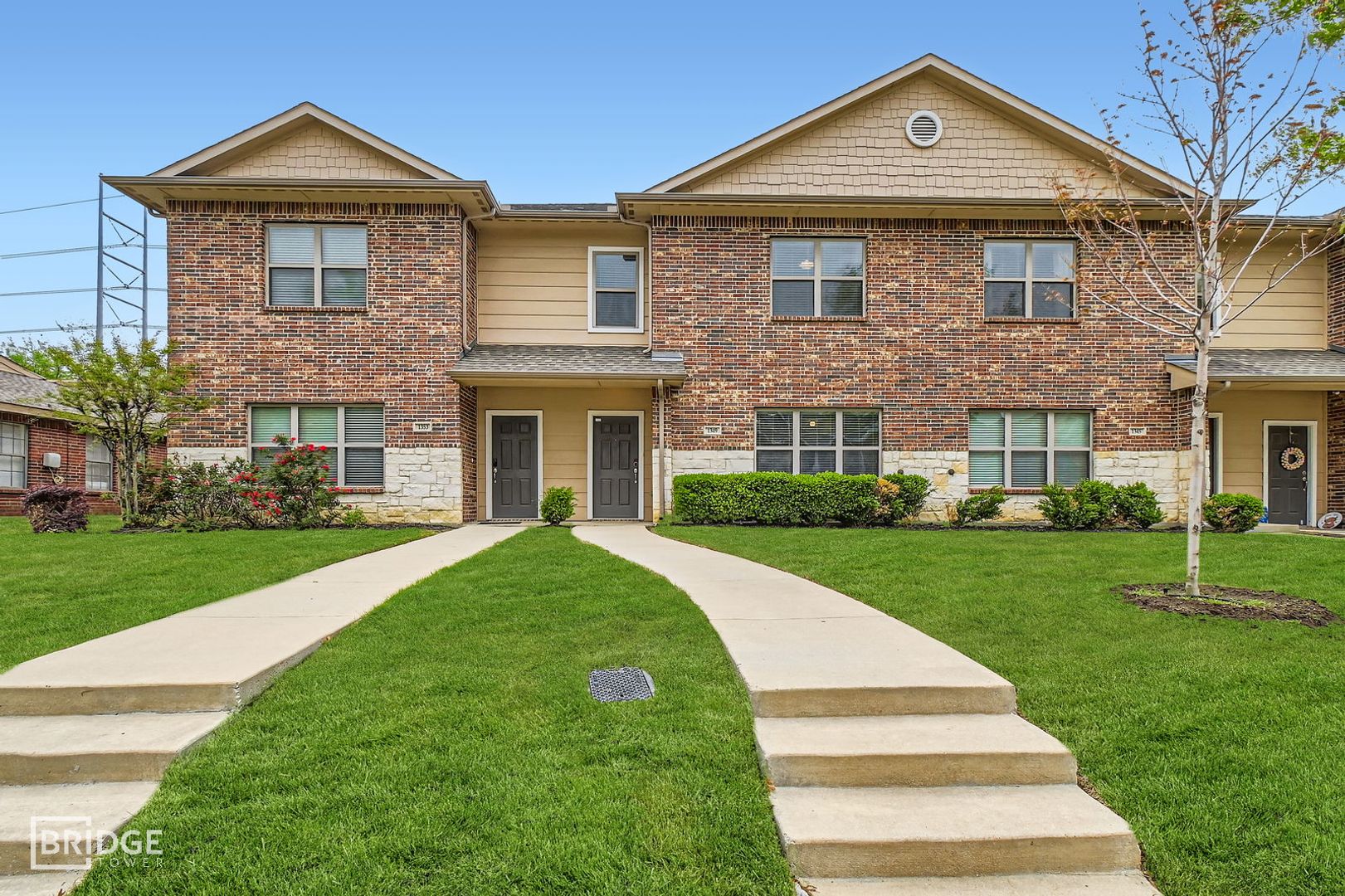 Lewisville House: 1349 Lake Crest Lane