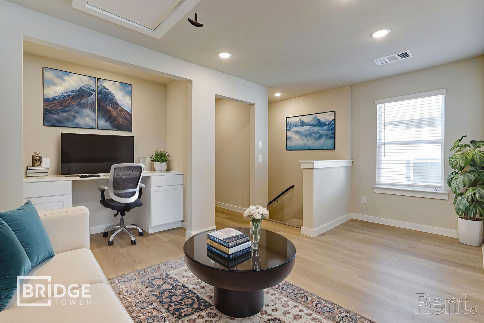 Crowley House: 4135 Tobin Drive