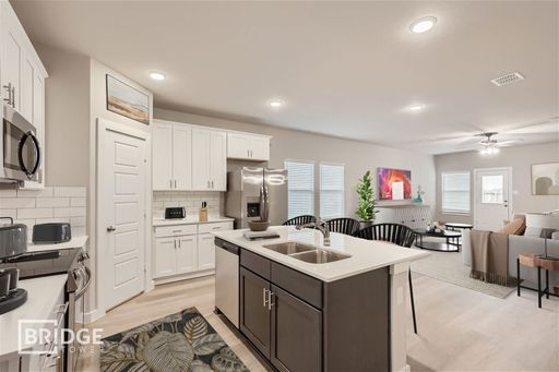 Listing photo thumbnail