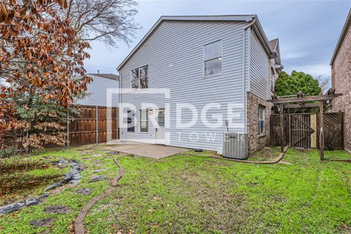 Listing photo thumbnail