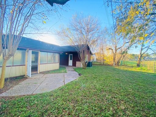 Listing photo thumbnail