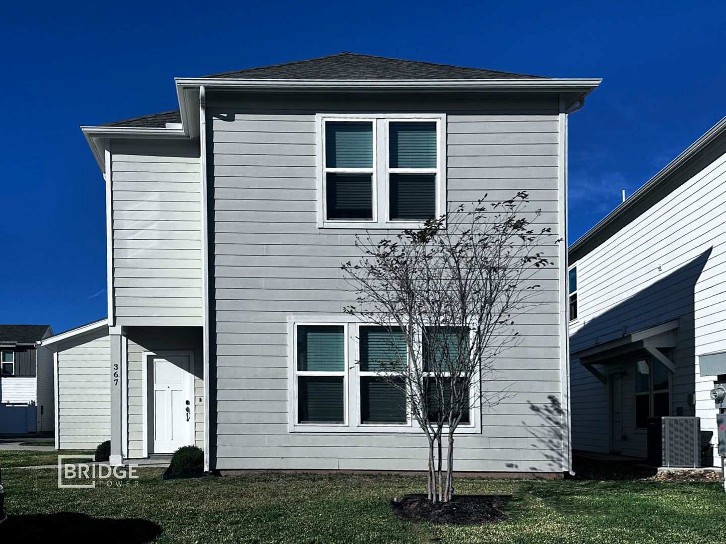 Lake Jackson House: 367 Huisache Street