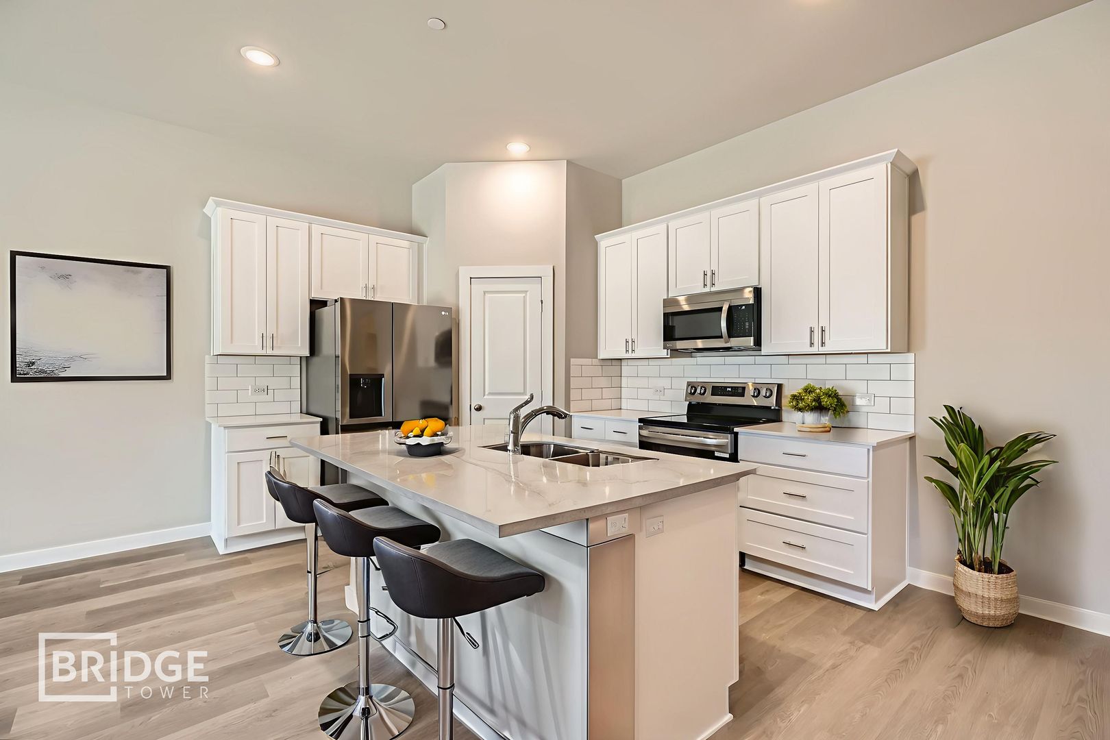 Anna House: 908 Hudson Way