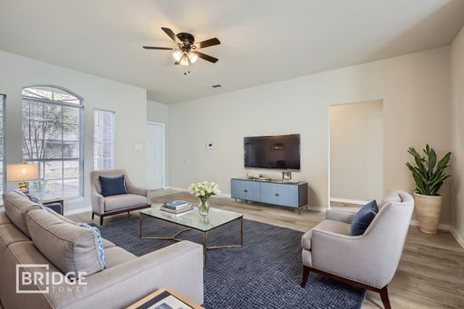 Listing photo thumbnail