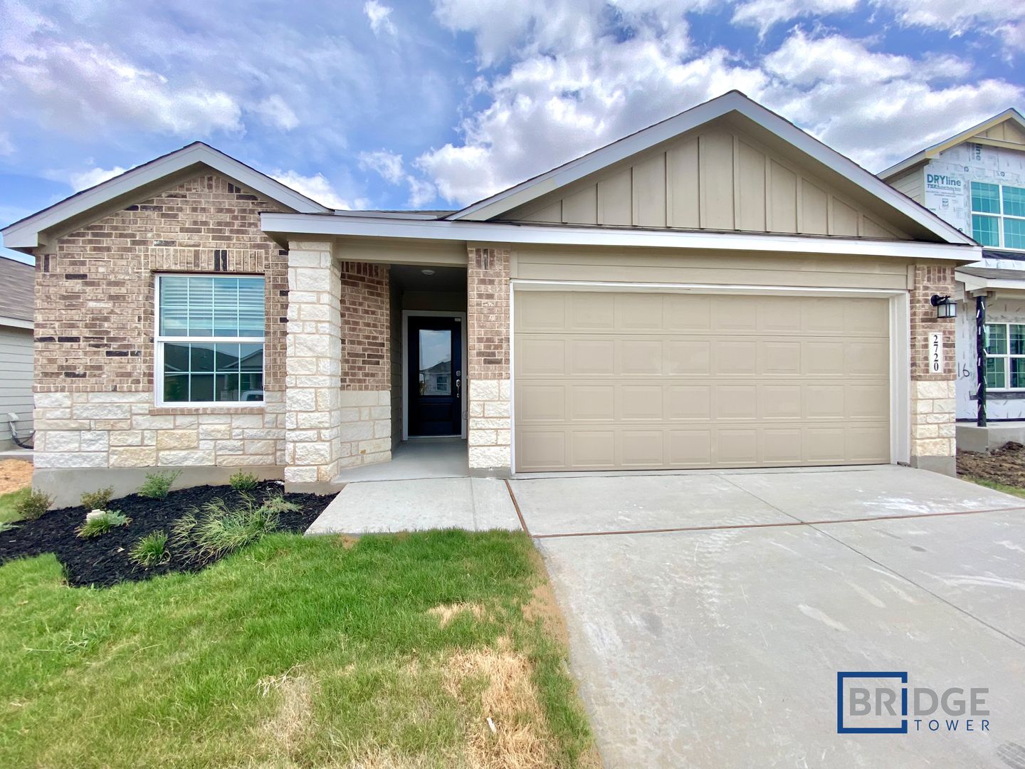 Seguin House: 2720 Coral Valley