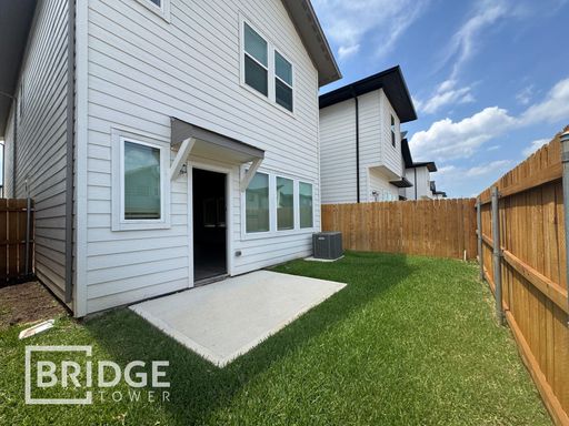Listing photo thumbnail