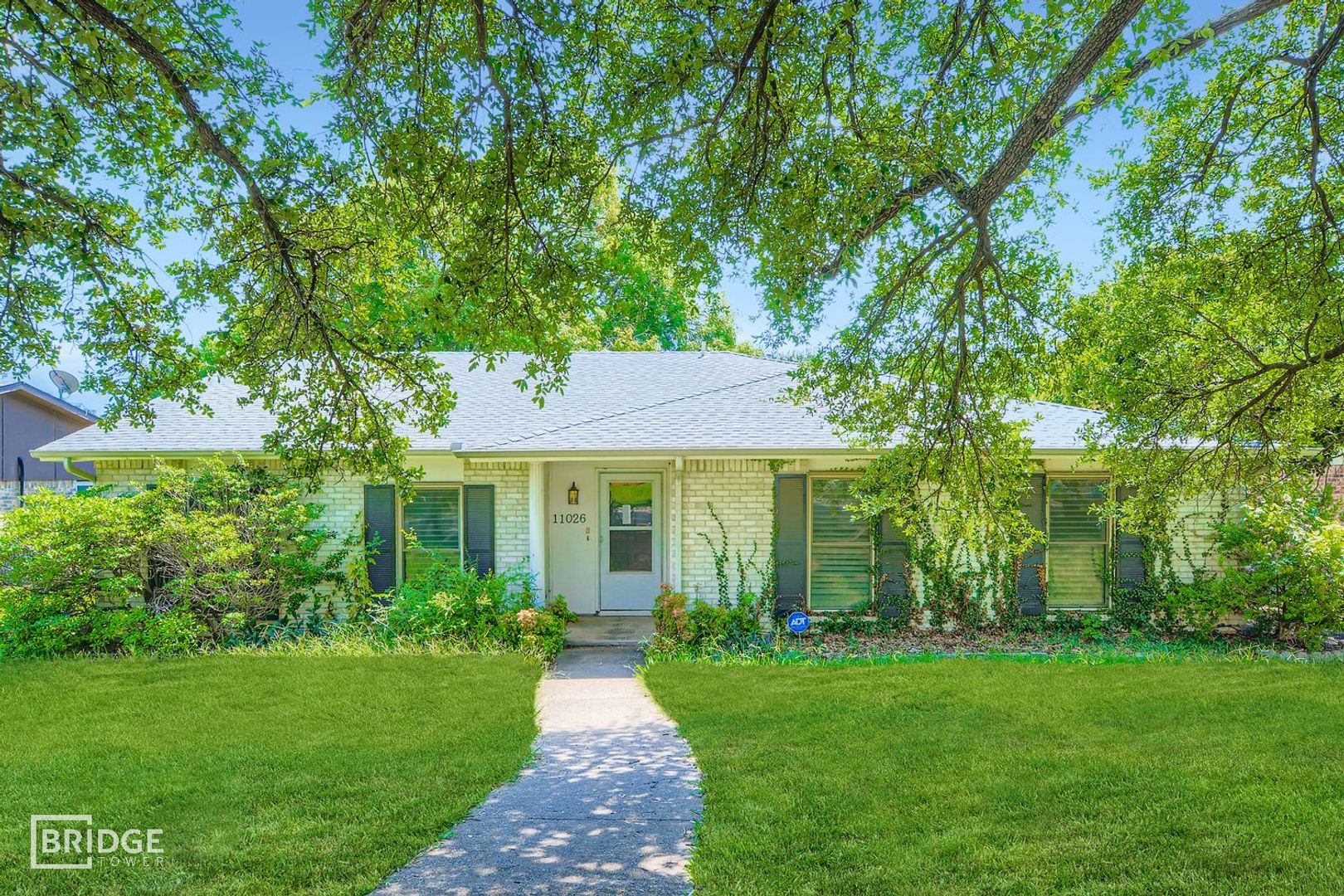 Dallas House: 11026 McCree Road