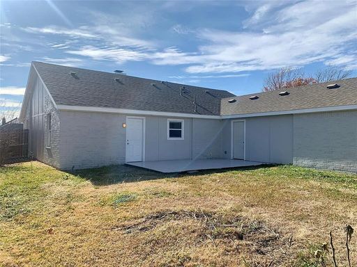 Listing photo thumbnail