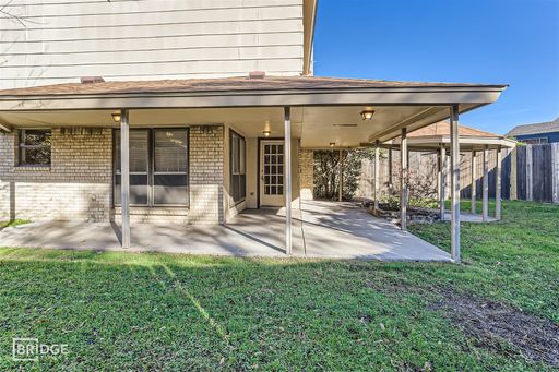 Listing photo thumbnail