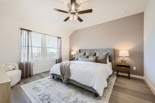 Listing photo thumbnail