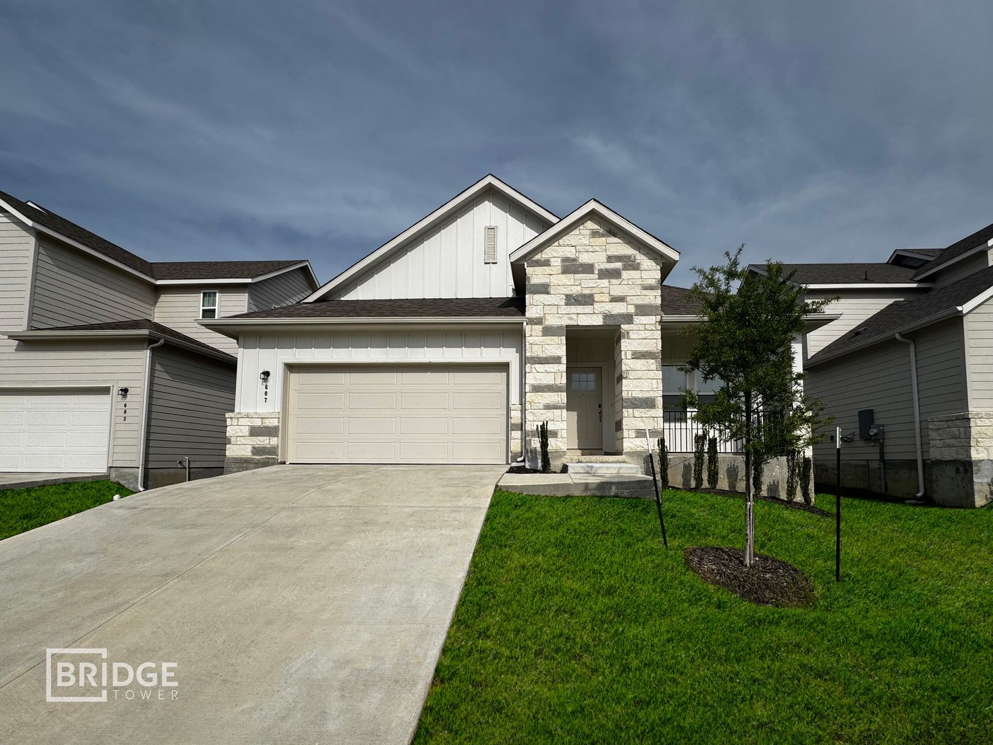 Temple House: 607 Hayfield Lane