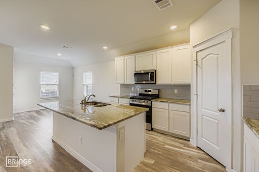 Listing photo thumbnail