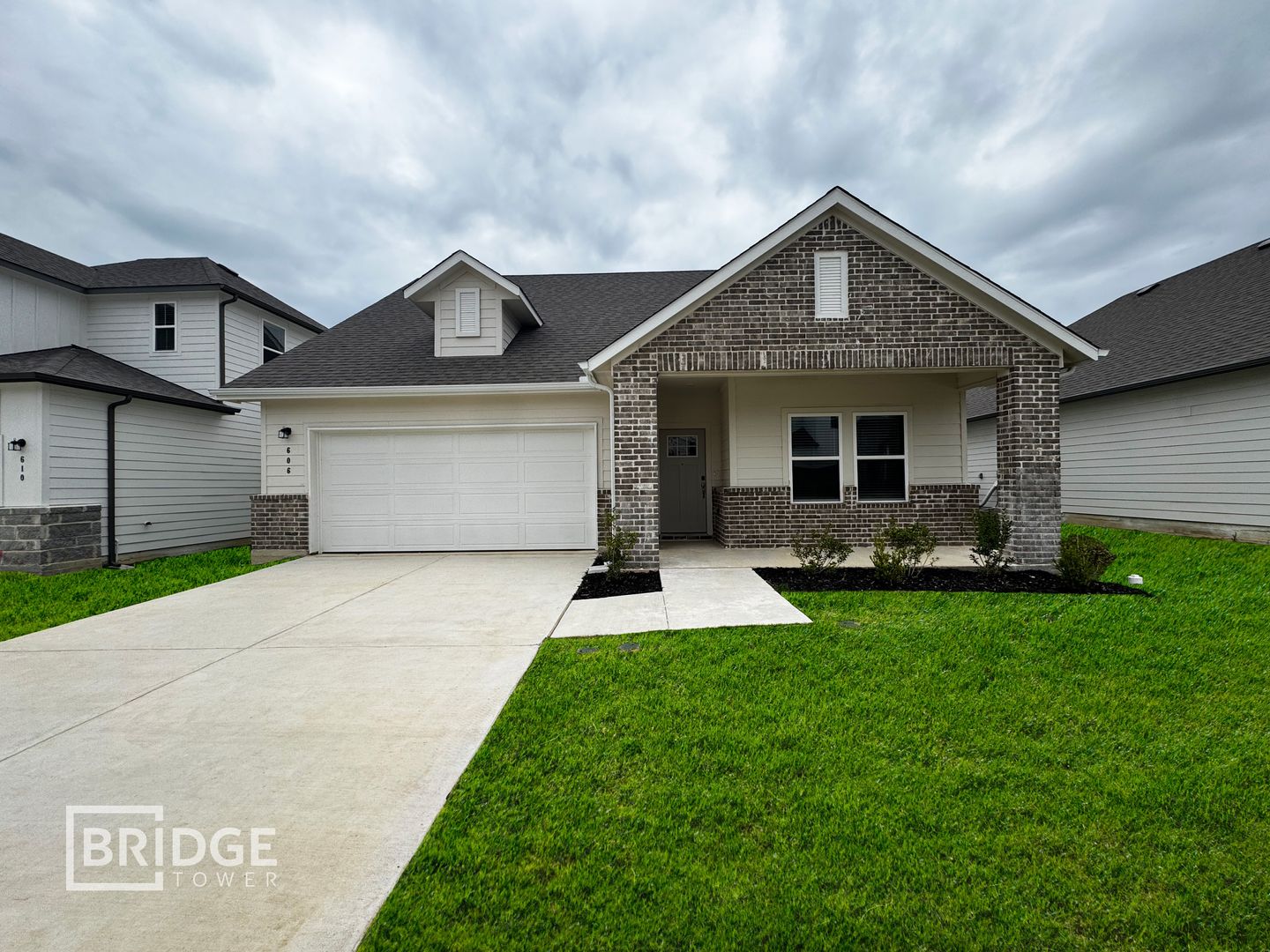 Temple House: 606 Thistle Brook Drive