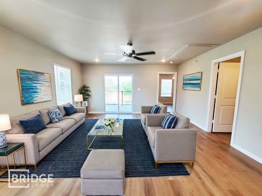 Listing photo thumbnail