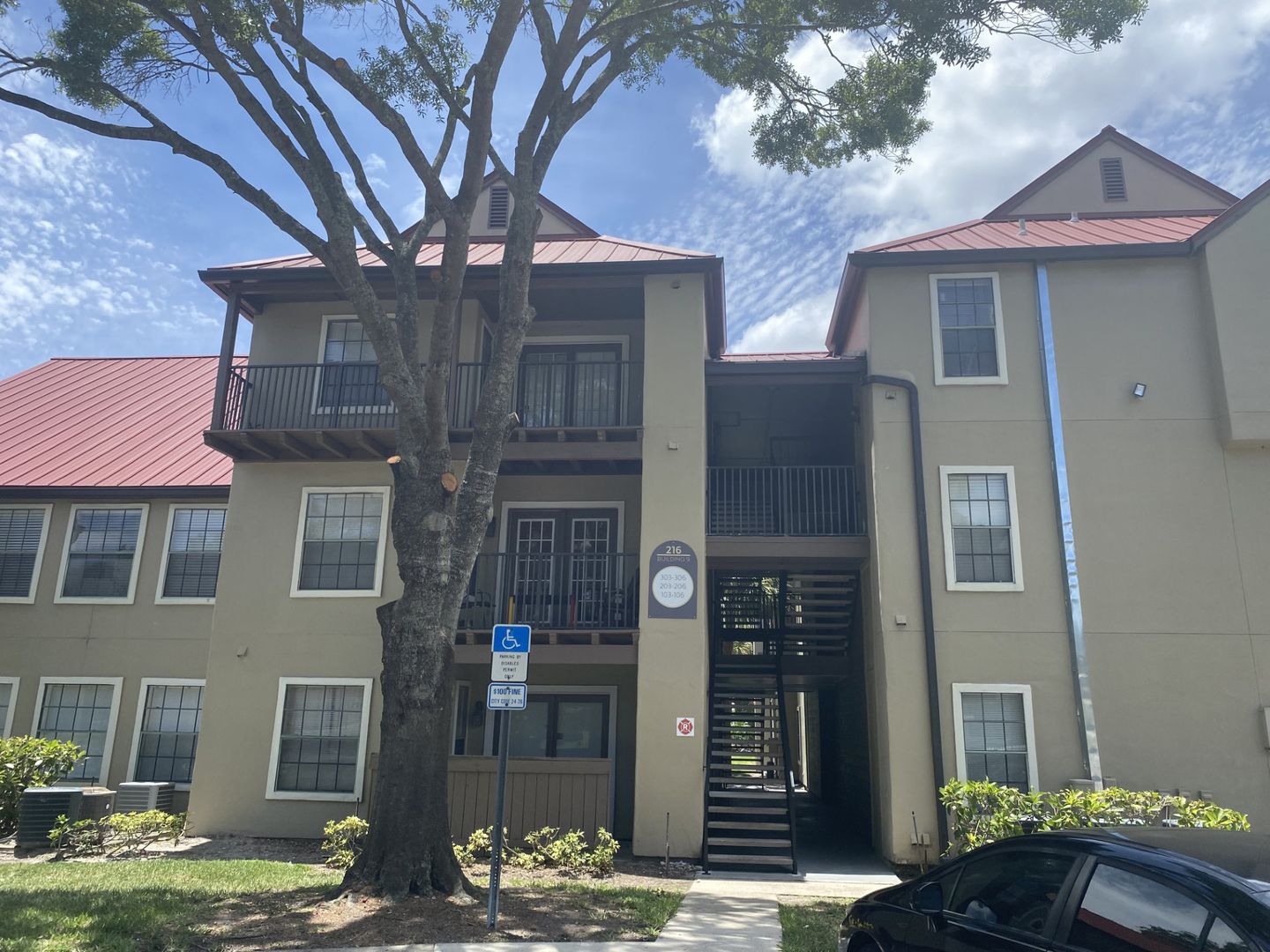 Altamonte Springs House: 216 Afton Square, #305