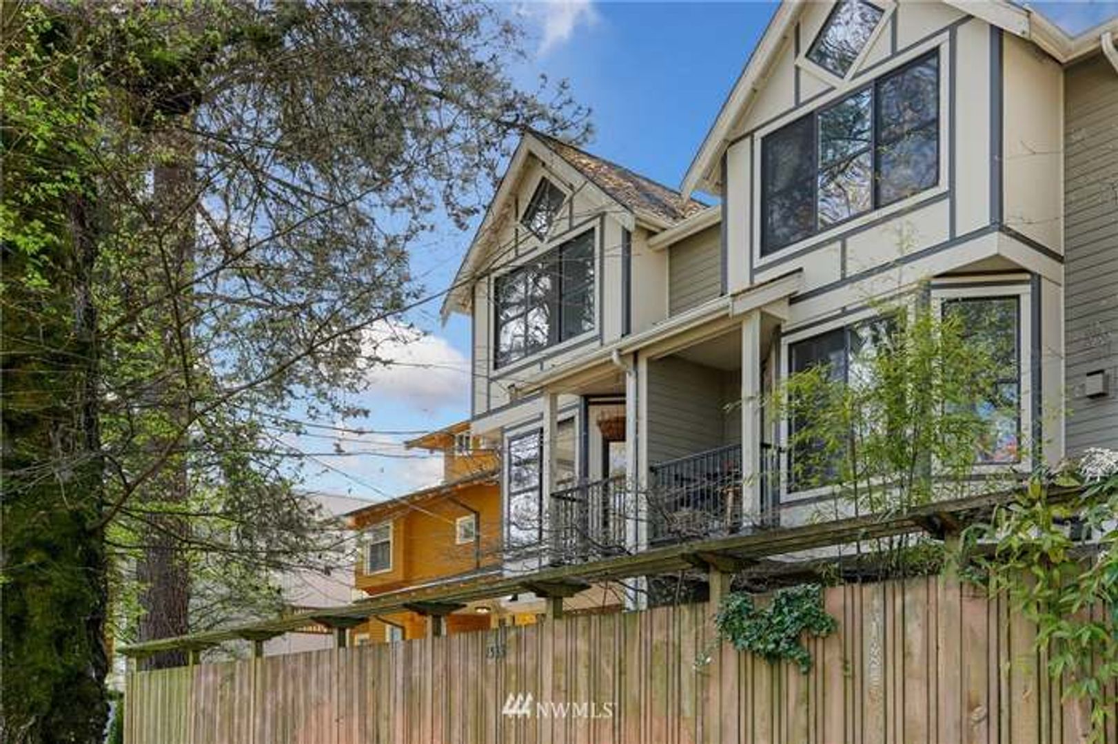 Seattle Townhome: 1531 18th Ave