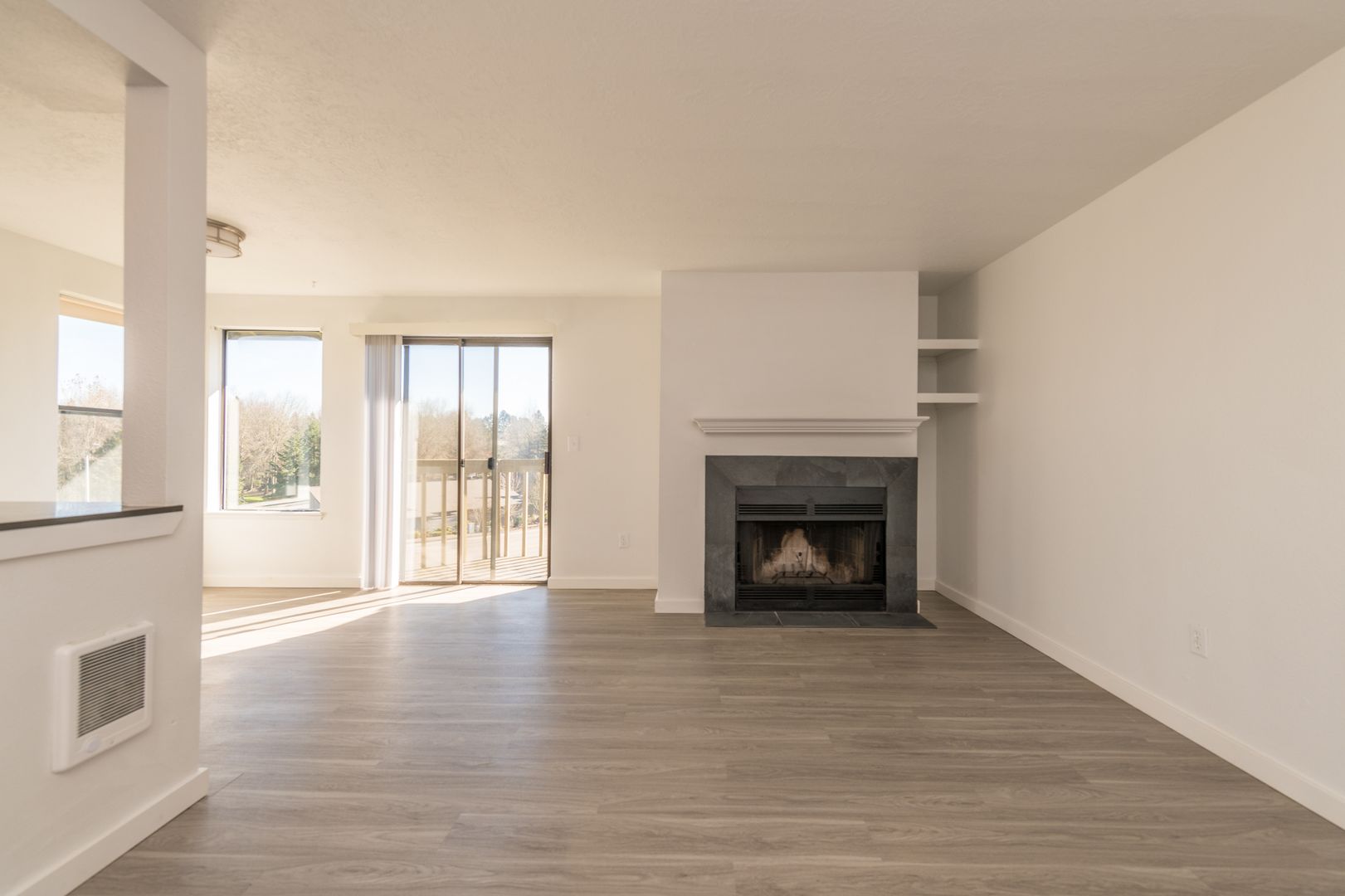 Beaverton Apartment: 7535 SW Hall Blvd