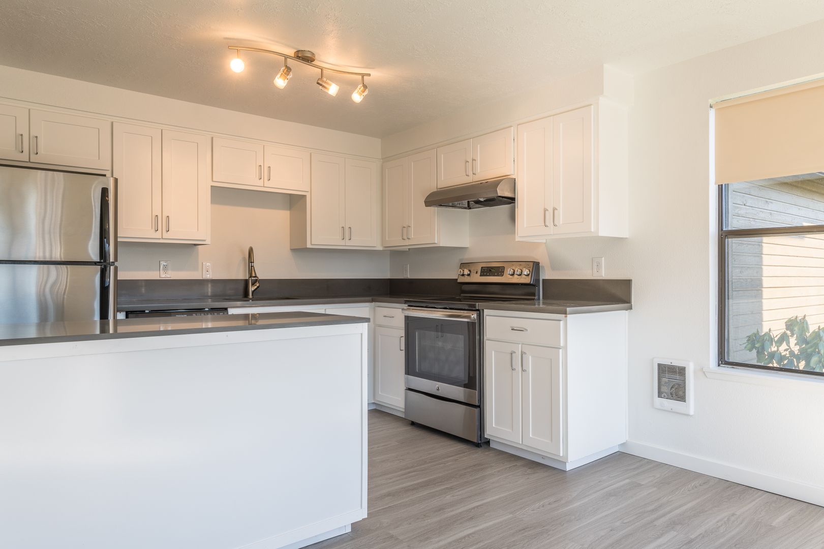Hallwood Apartments 3 of 12