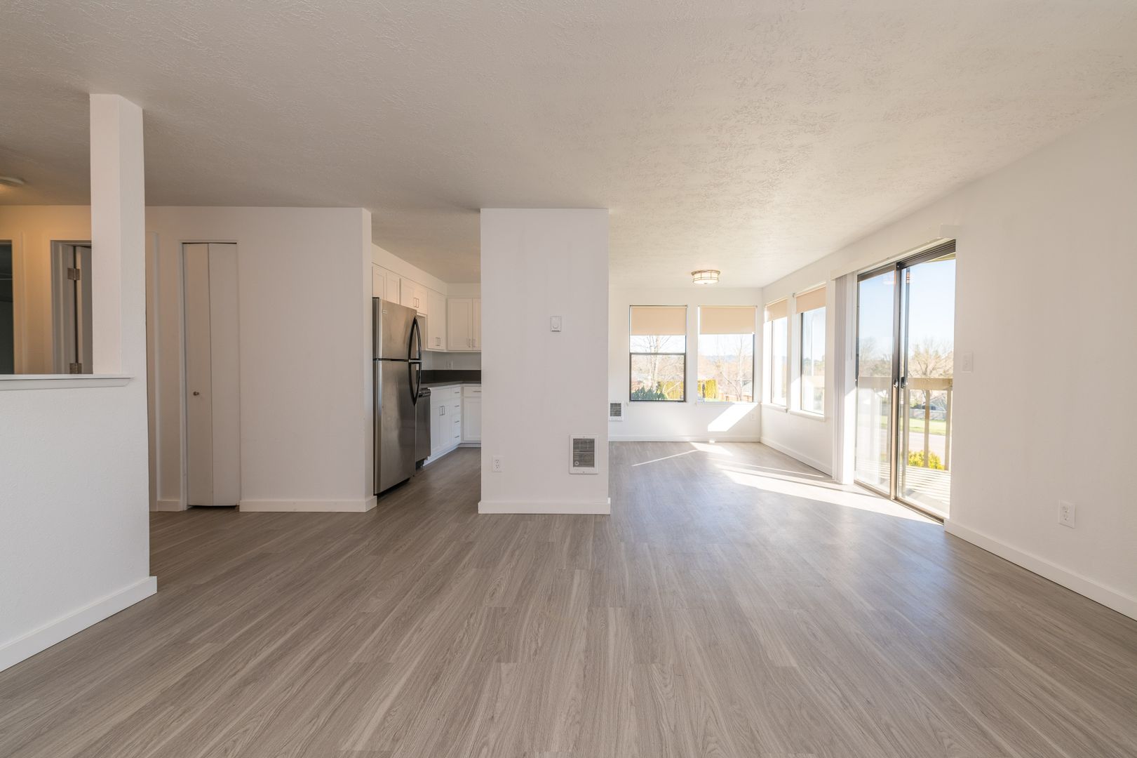 Beaverton Apartment: 7535 SW Hall Blvd