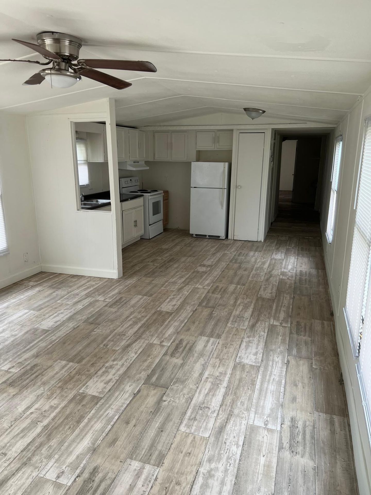 Renovated 2-Bed, 1-Bath Mobile Home 13 of 51