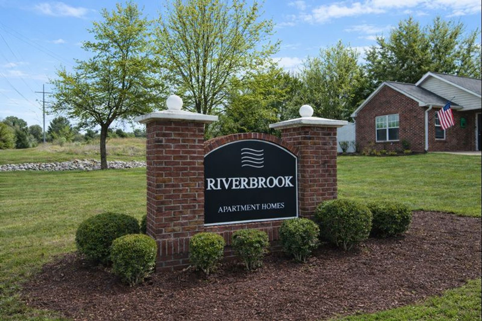 Brownsville Apartment: 43 Riverbrook Cove