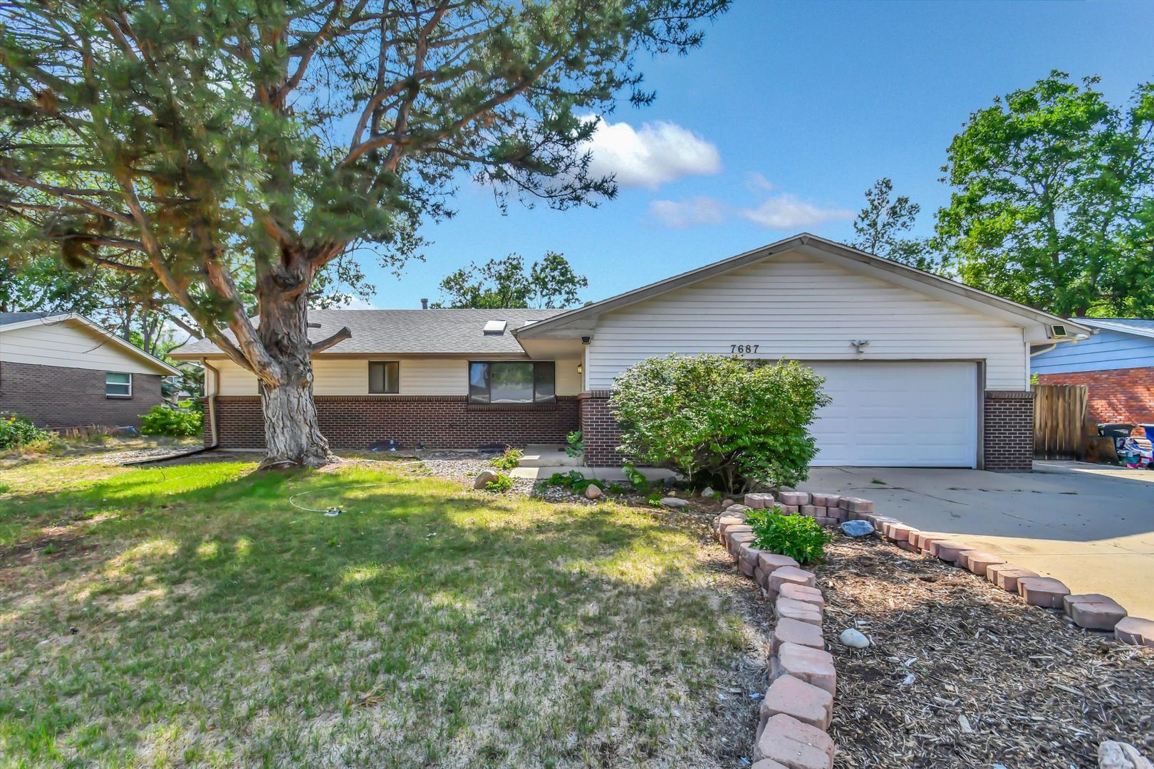 Arvada House: 7687 Newman Street